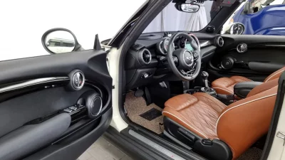 MINI Cooper Convertible