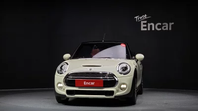MINI Cooper Convertible