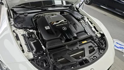 Mercedes-Benz SL-Class