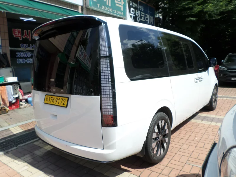 Hyundai Staria