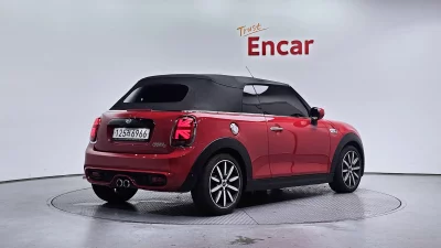 MINI Cooper Convertible