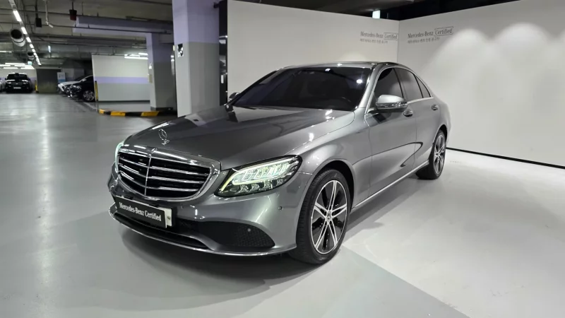 Mercedes-Benz C-Class