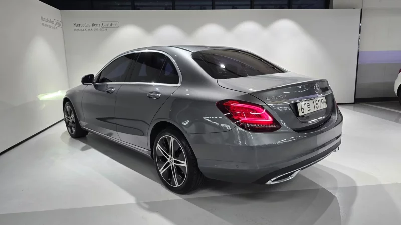 Mercedes-Benz C-Class