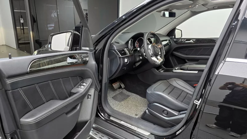 Mercedes-Benz M-class