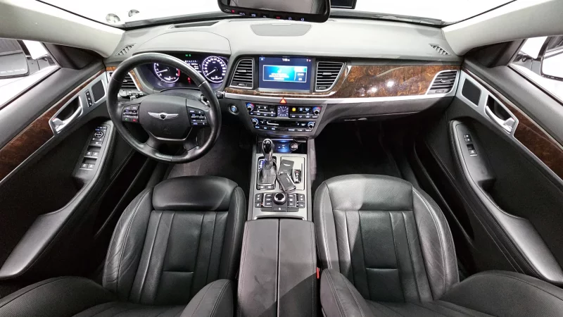 Hyundai Genesis