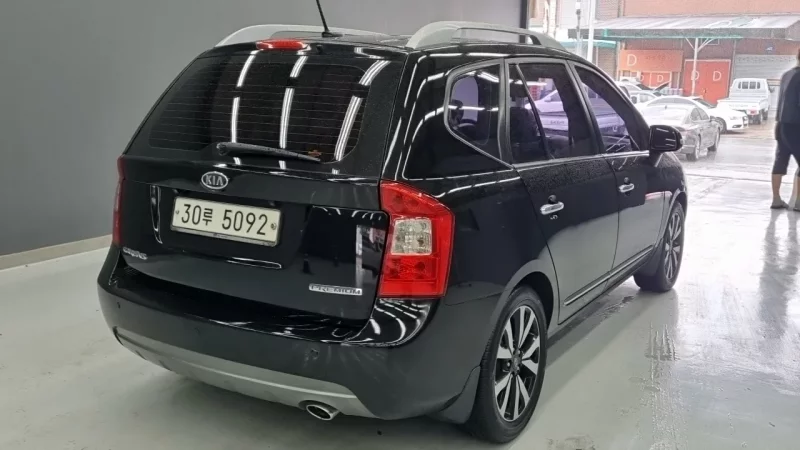 Kia Carens