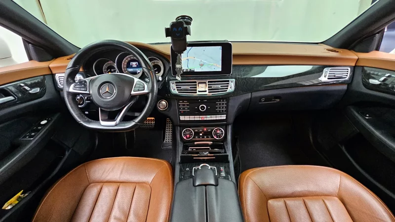 Mercedes-Benz CLS-Class