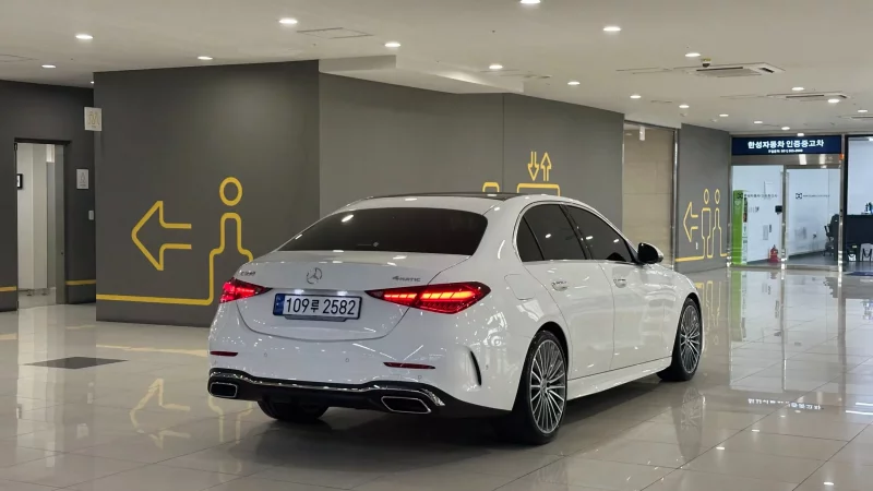 Mercedes-Benz C-Class