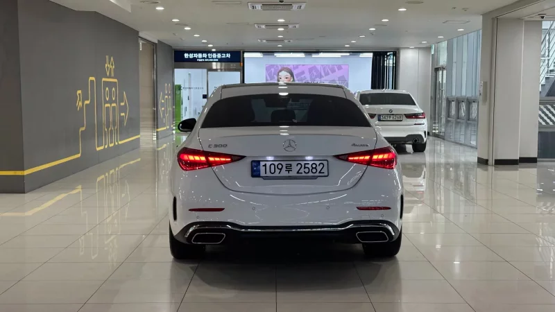 Mercedes-Benz C-Class