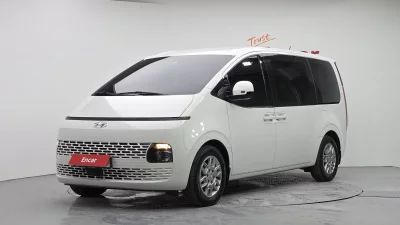 Hyundai Staria