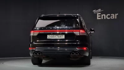 Lincoln AVIATOR