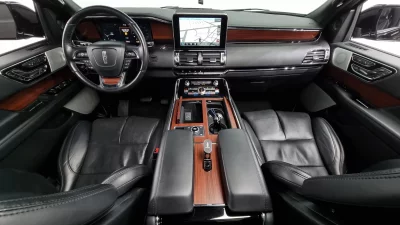Lincoln NAVIGATOR