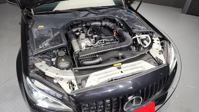 Mercedes-Benz C-Class