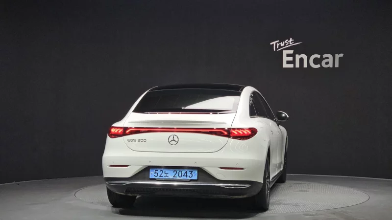 Mercedes-Benz EQE