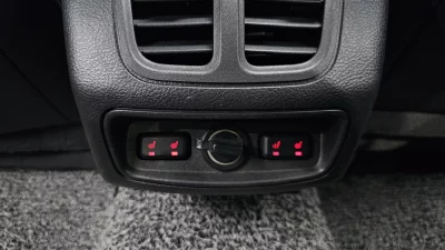 Ford TAURUS