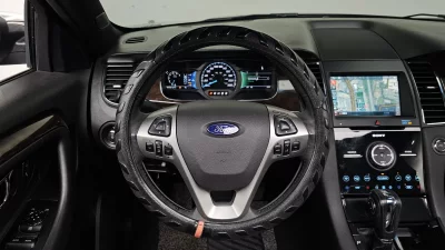 Ford TAURUS