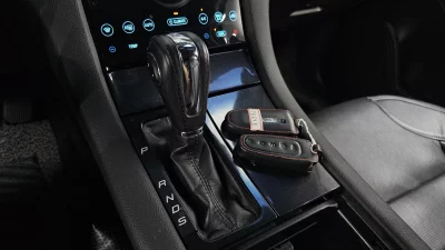 Ford TAURUS