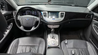 Hyundai Genesis