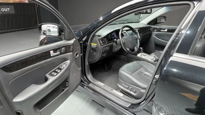 Hyundai Genesis