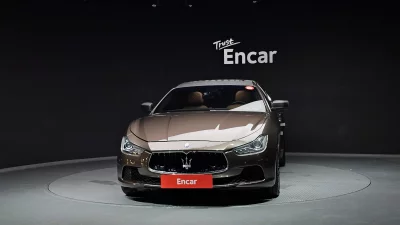 Maserati GHIBLI