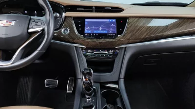 Cadillac XT6
