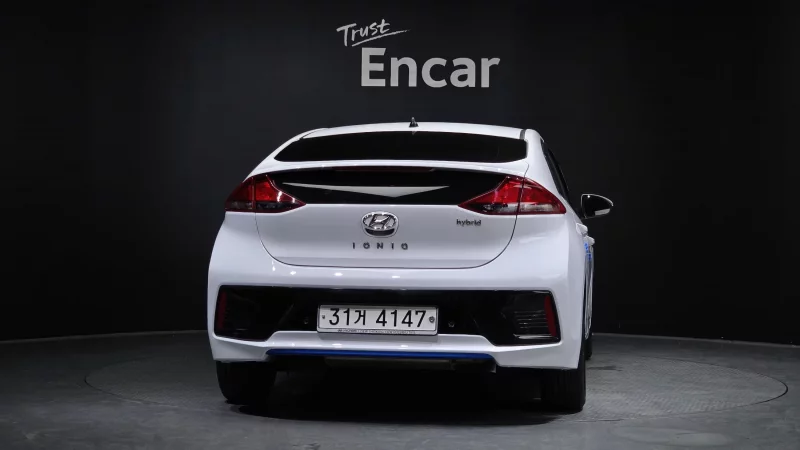 Hyundai Ioniq