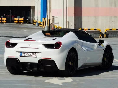 Ferrari 488