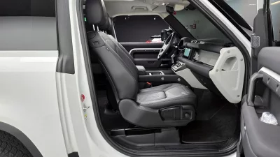 Land Rover DEFENDER