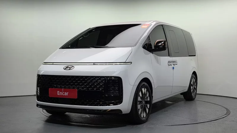 Hyundai Staria