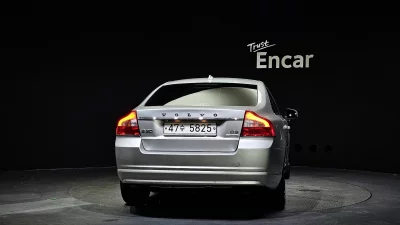 Volvo S80