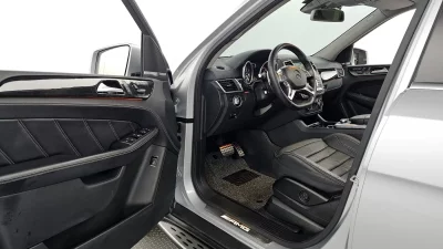 Mercedes-Benz M-class