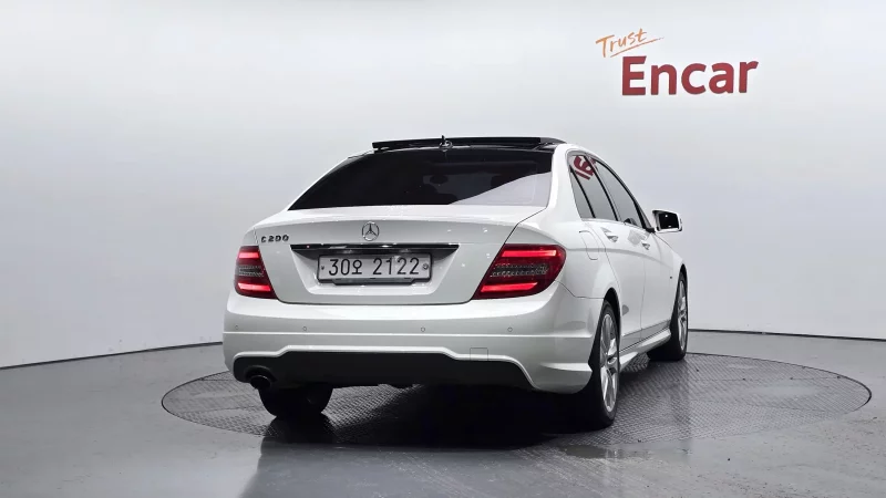 Mercedes-Benz C-Class