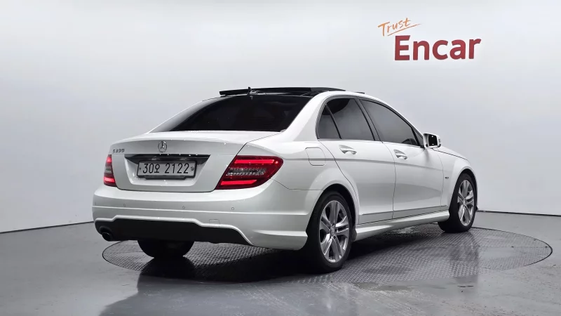 Mercedes-Benz C-Class