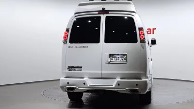 Chevrolet Express Van