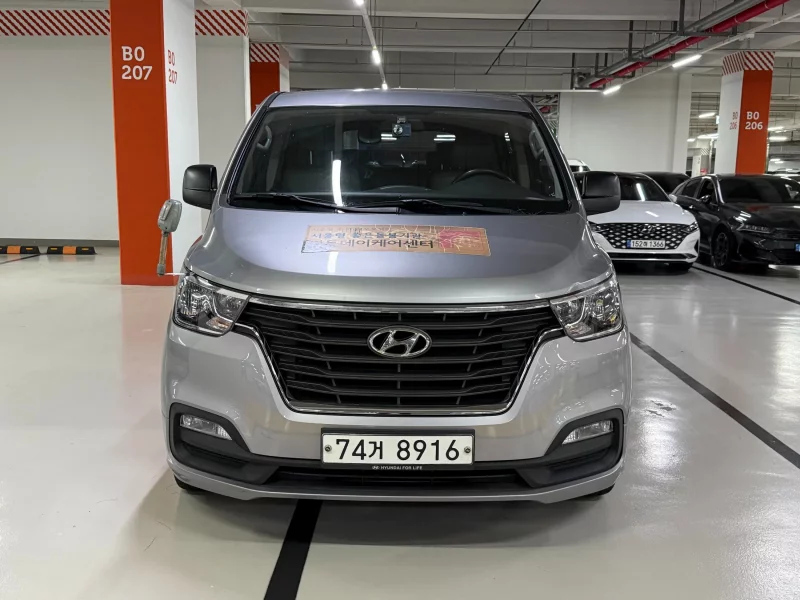 Hyundai Starex