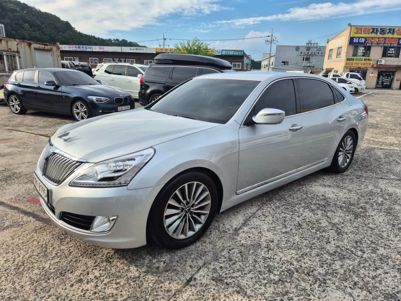 Hyundai Equus
