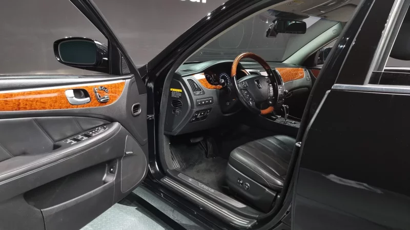 Hyundai Equus