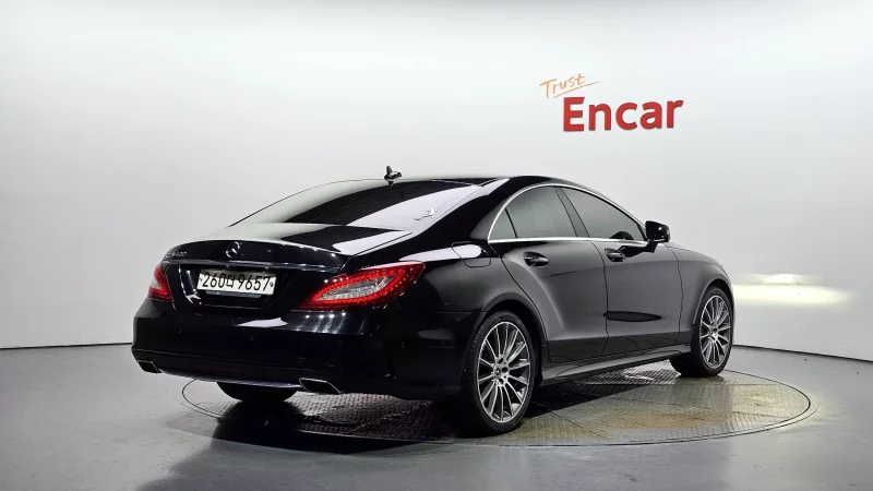Mercedes-Benz CLS-Class