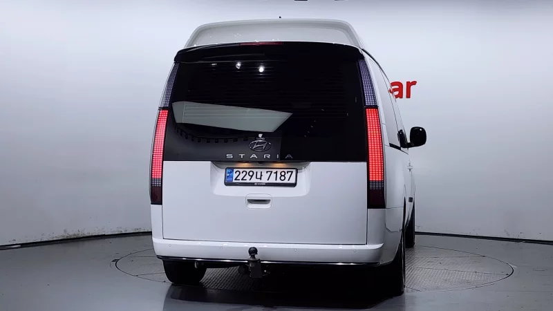 Hyundai Staria