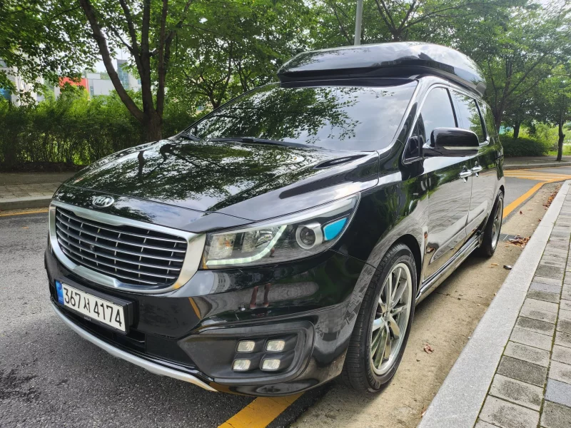 Kia Carnival