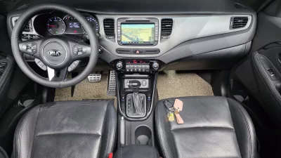 Kia Carens
