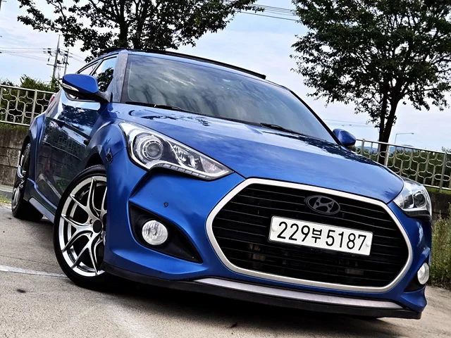 Hyundai Veloster
