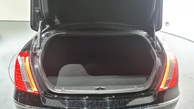 Kia OPIRUS