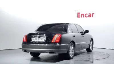 Kia OPIRUS