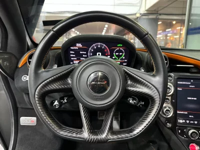 Mclaren 720S