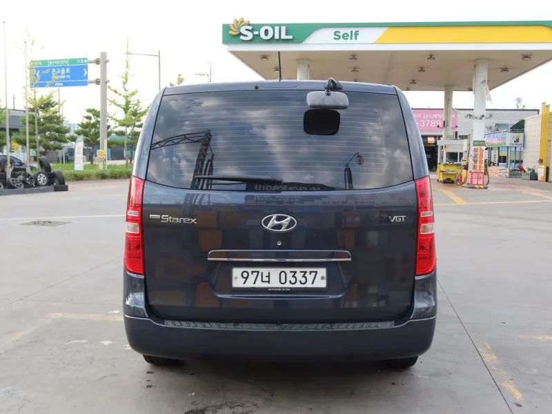 Hyundai Starex