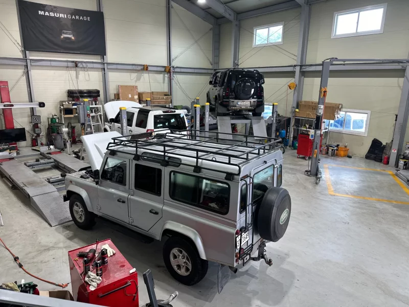 Land Rover DEFENDER