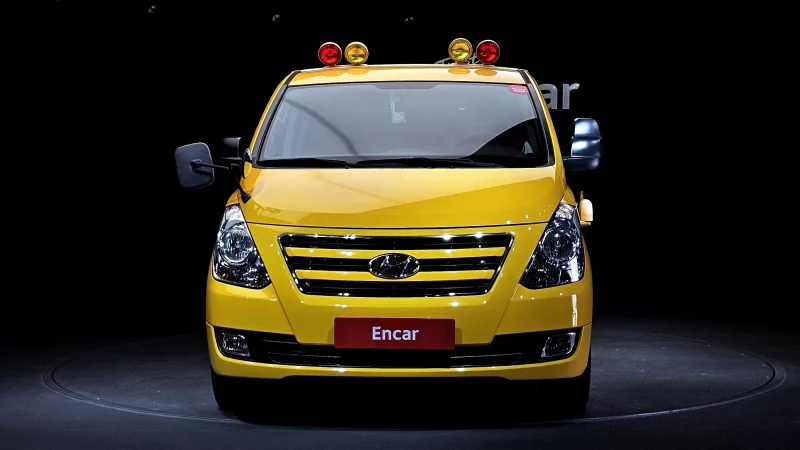 Hyundai Starex