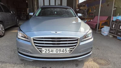 Hyundai Genesis