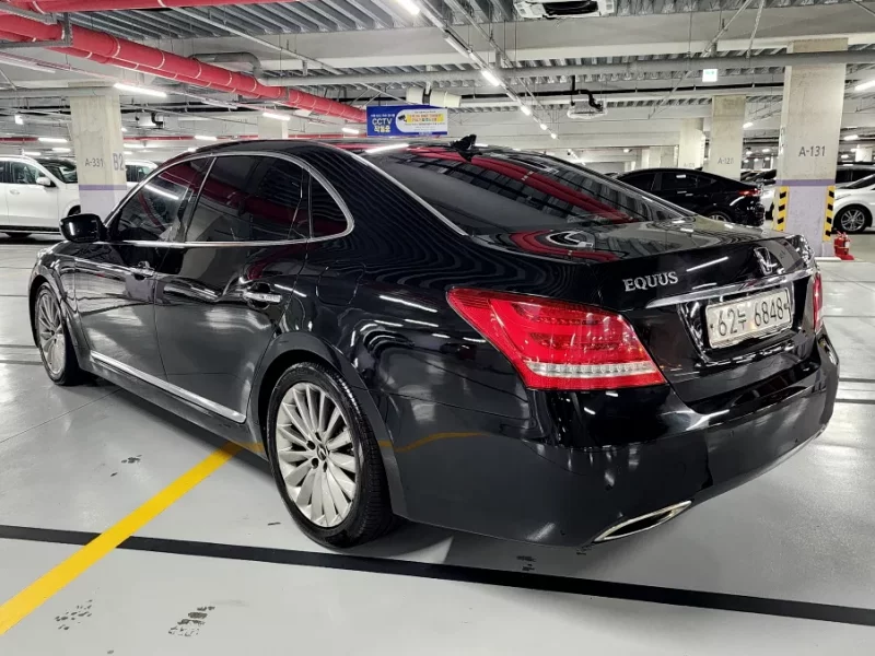 Hyundai Equus